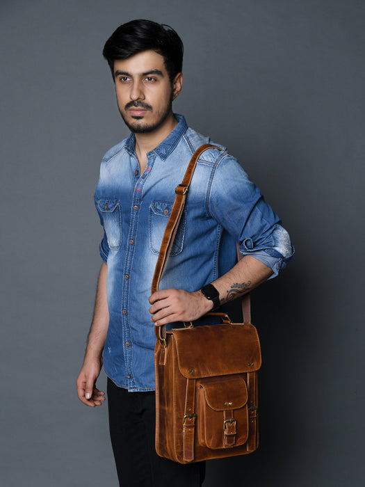 Front Pocket Daily Messenger Bag